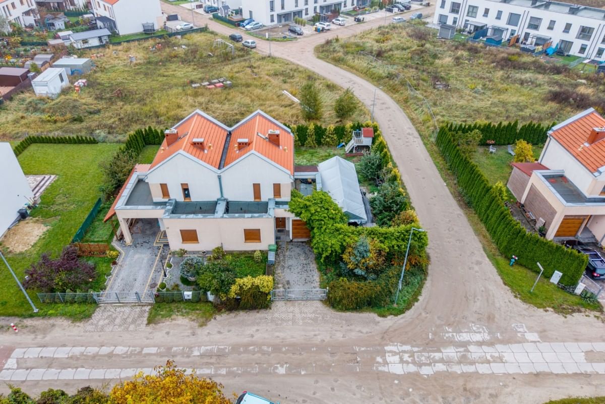 Dom 4 pokojowe na Sprzedaż