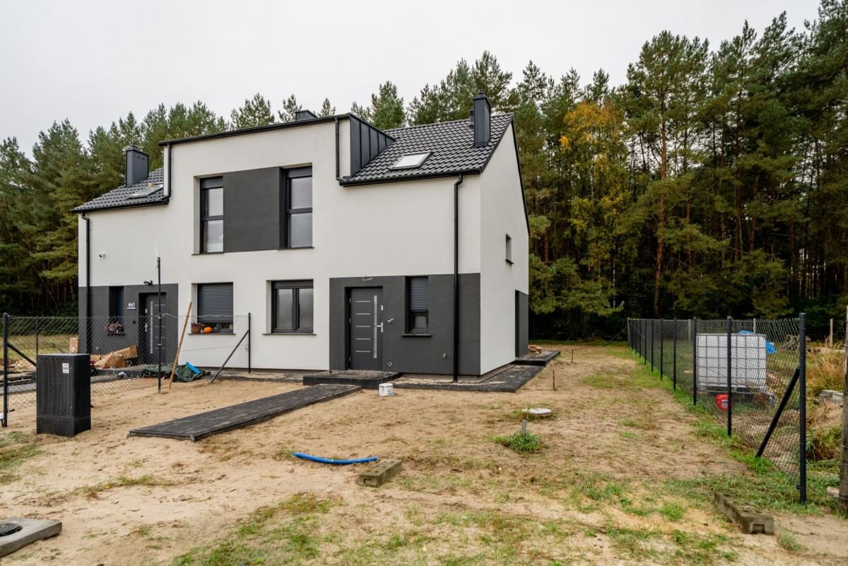 Dom 4 pokojowe na Sprzedaż