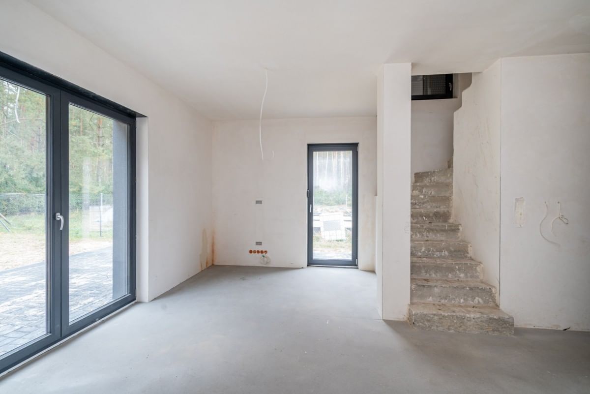 Dom 4 pokojowe na Sprzedaż