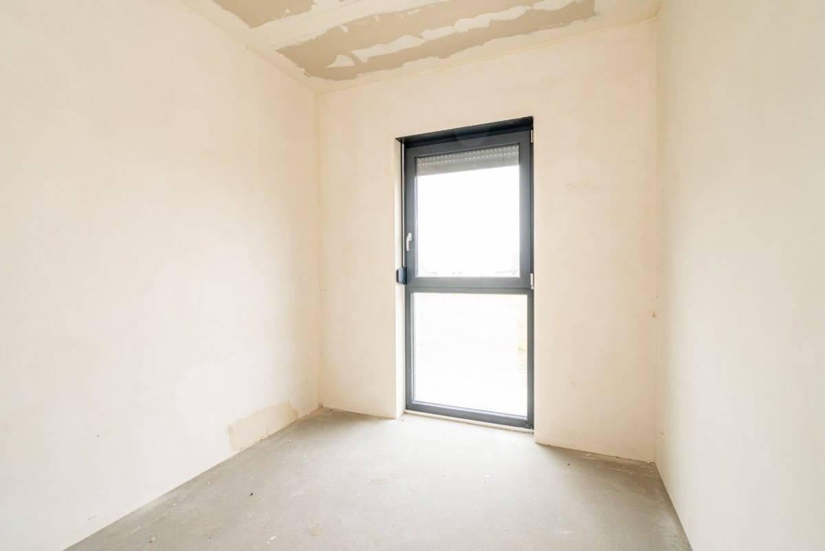 Dom 4 pokojowe na Sprzedaż