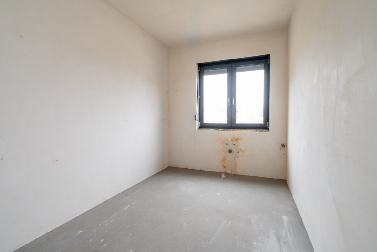 Dom 4 pokojowe na Sprzedaż