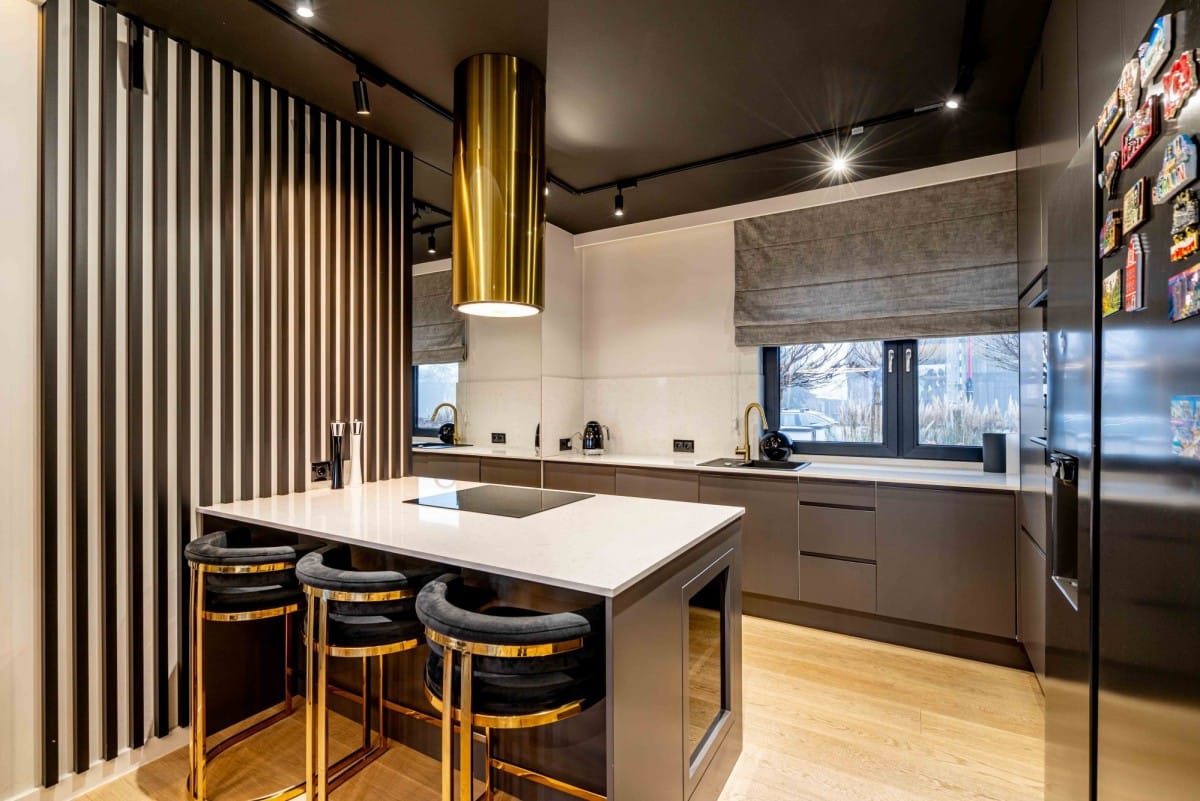 Dom 4 pokojowe na Sprzedaż