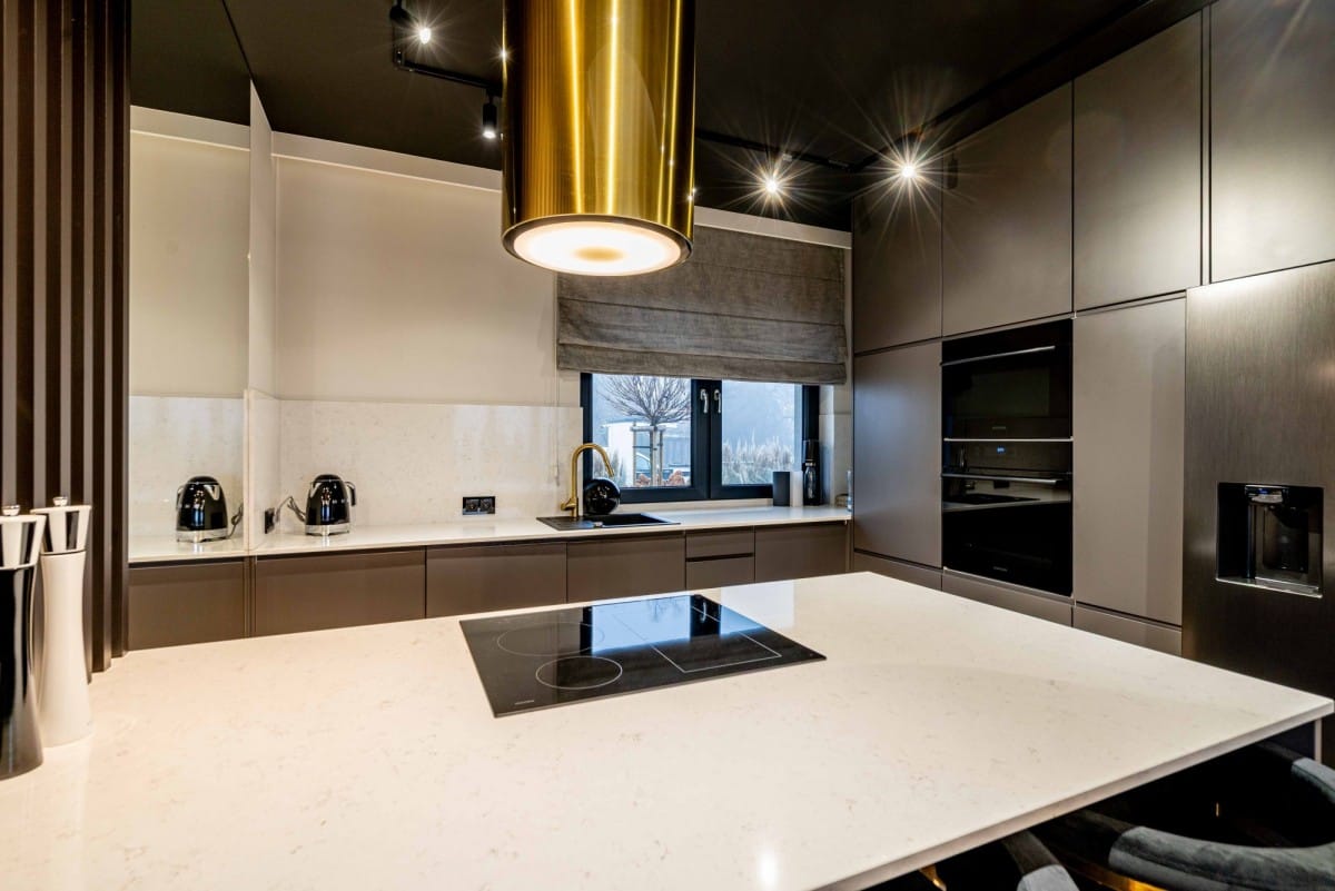 Dom 4 pokojowe na Sprzedaż