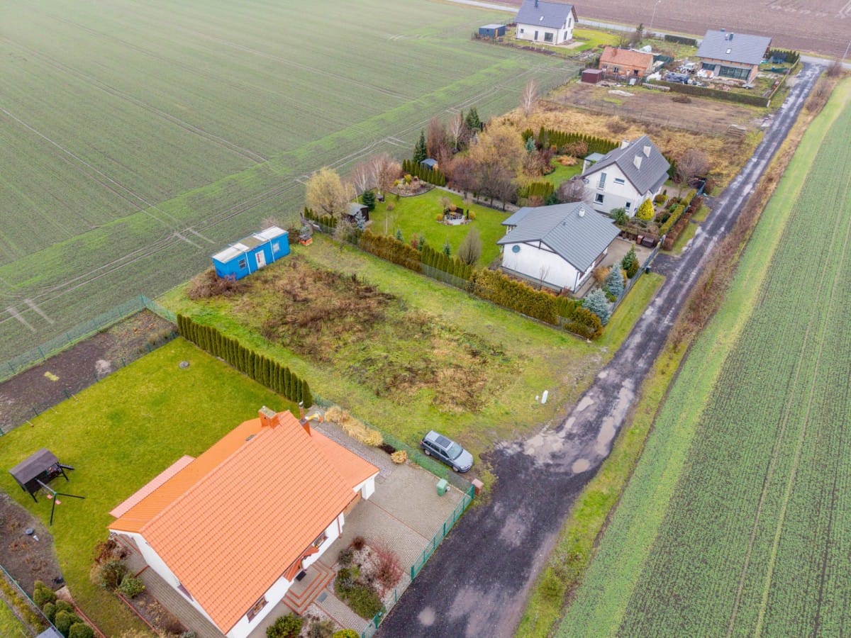 Działka  pokojowe na Sprzedaż