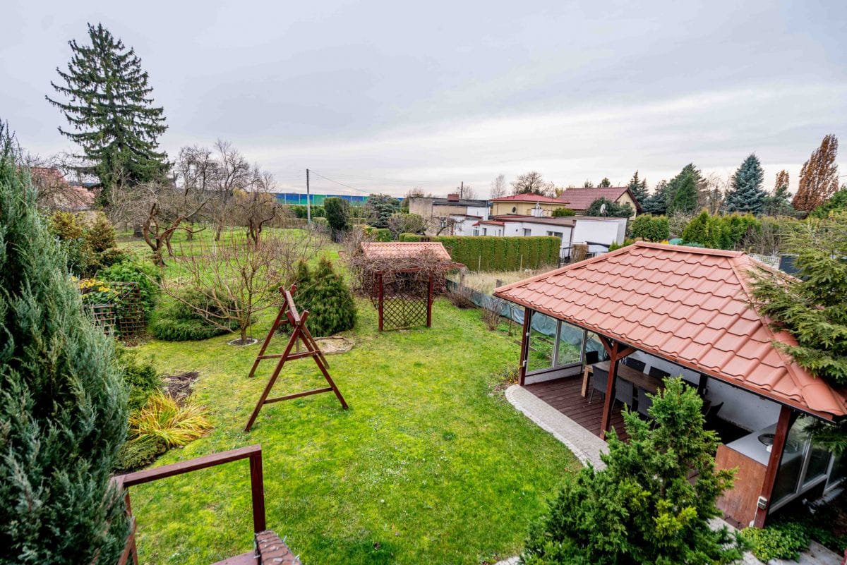 Dom 8 pokojowe na Sprzedaż