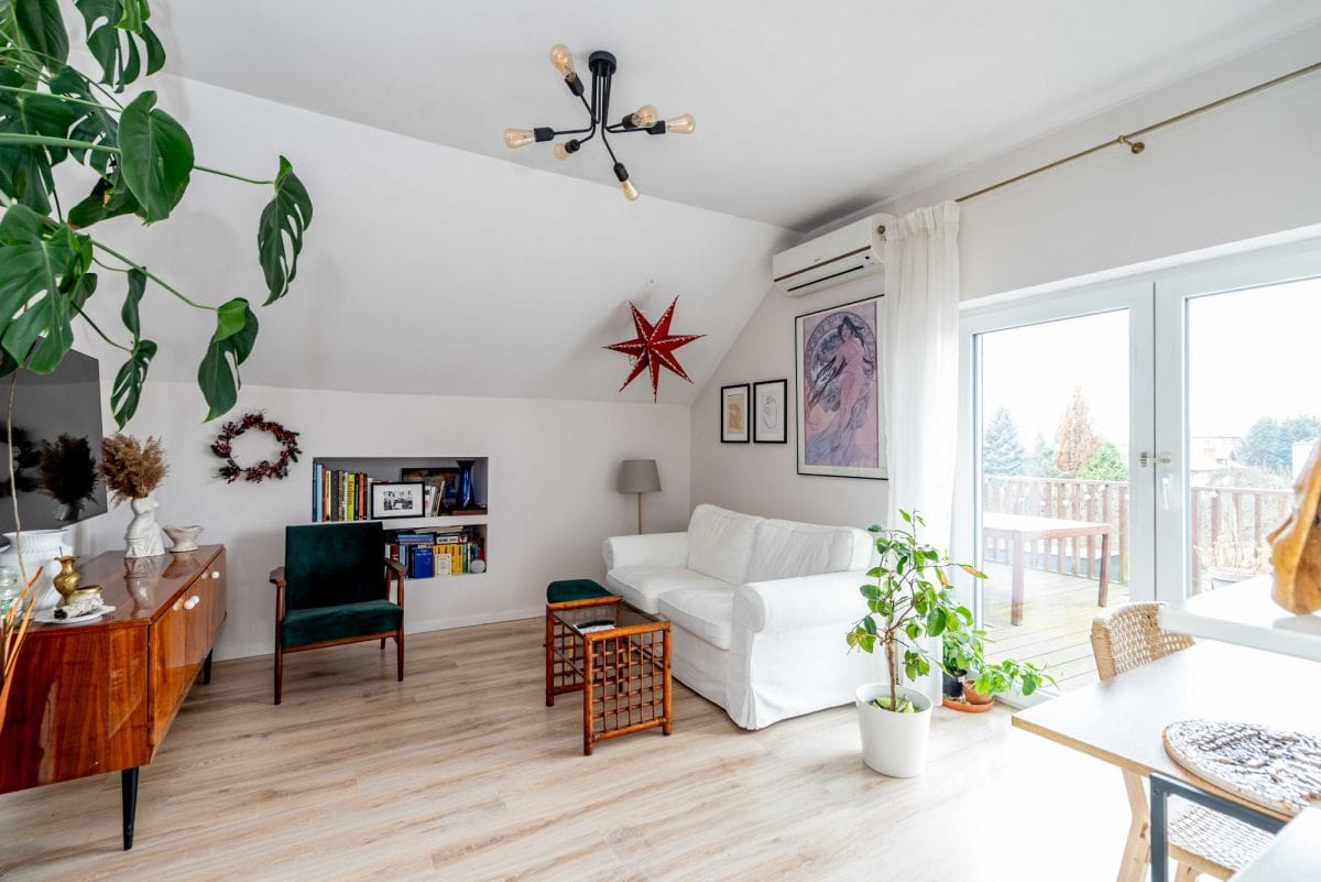 Dom 8 pokojowe na Sprzedaż