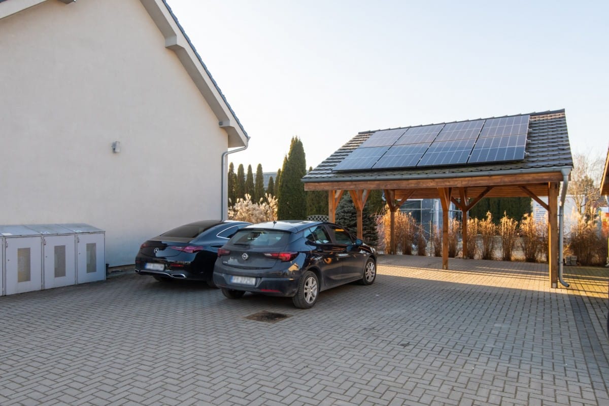 Dom 5 pokojowe na Sprzedaż