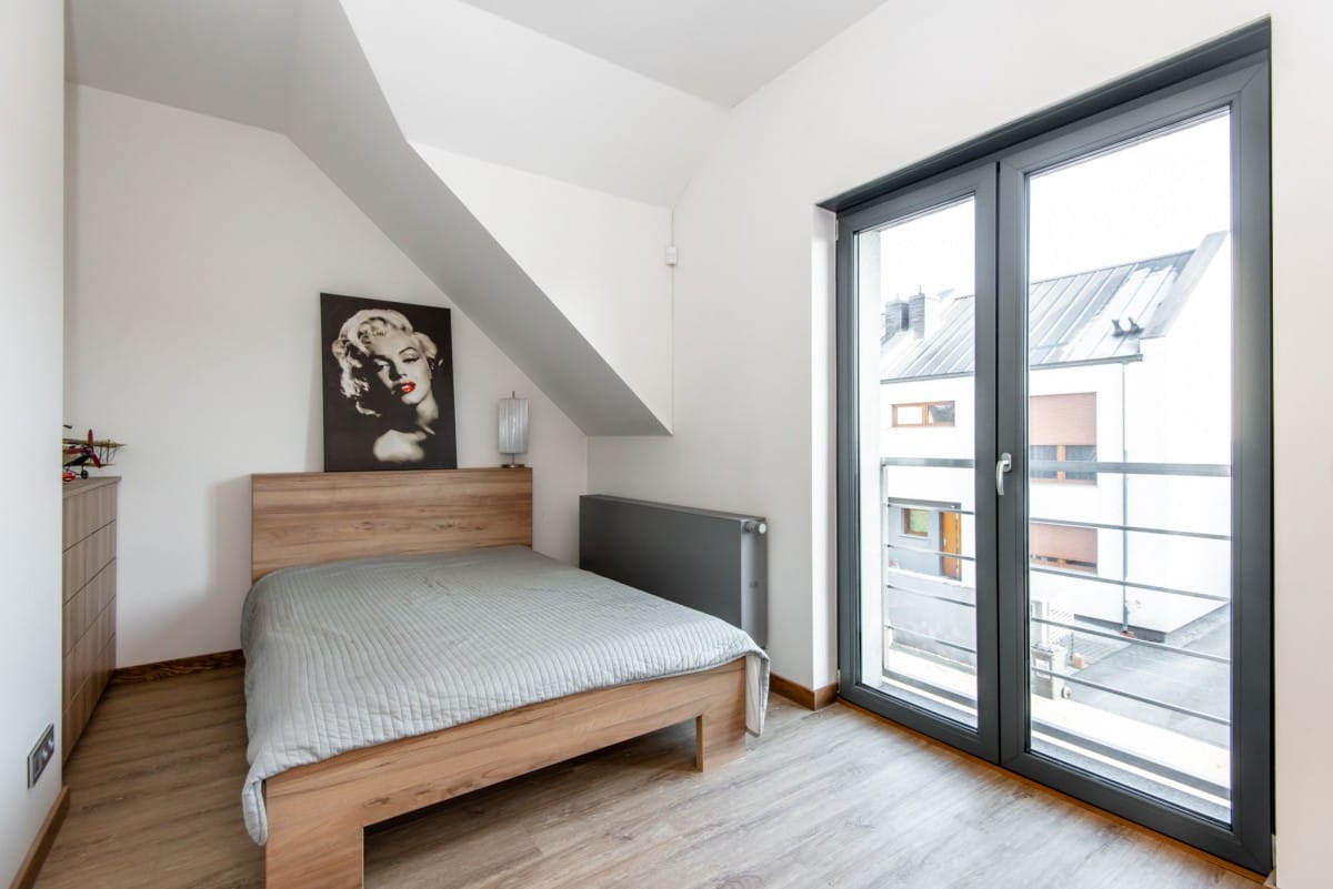 Lokal użytkowy  pokojowe na Sprzedaż