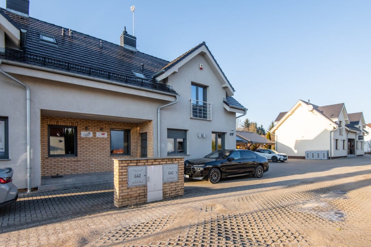 Lokal użytkowy  pokojowe na Sprzedaż