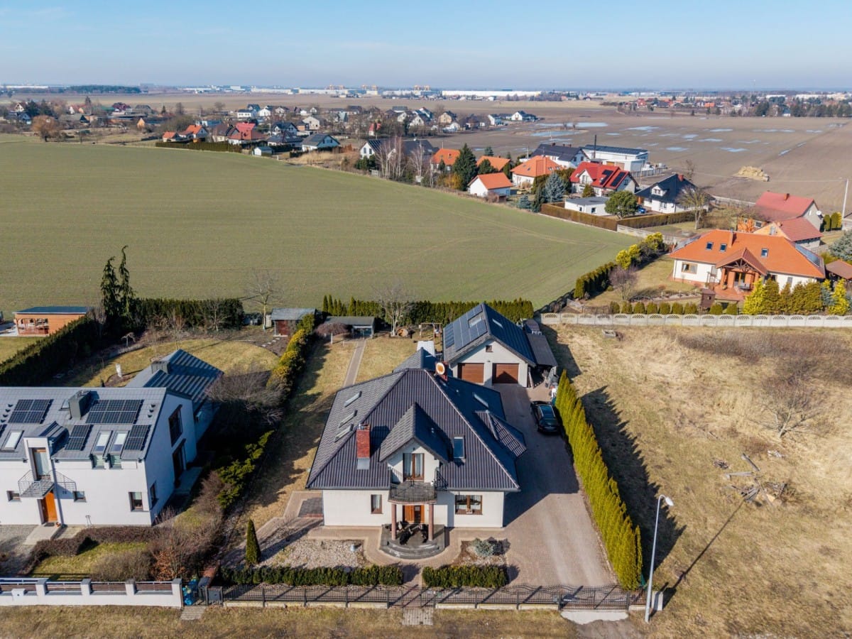 Dom 5 pokojowe na Sprzedaż