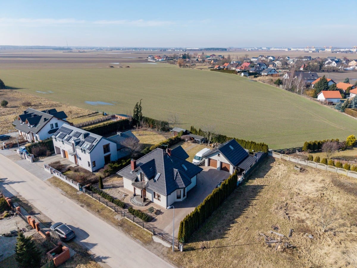 Dom 5 pokojowe na Sprzedaż