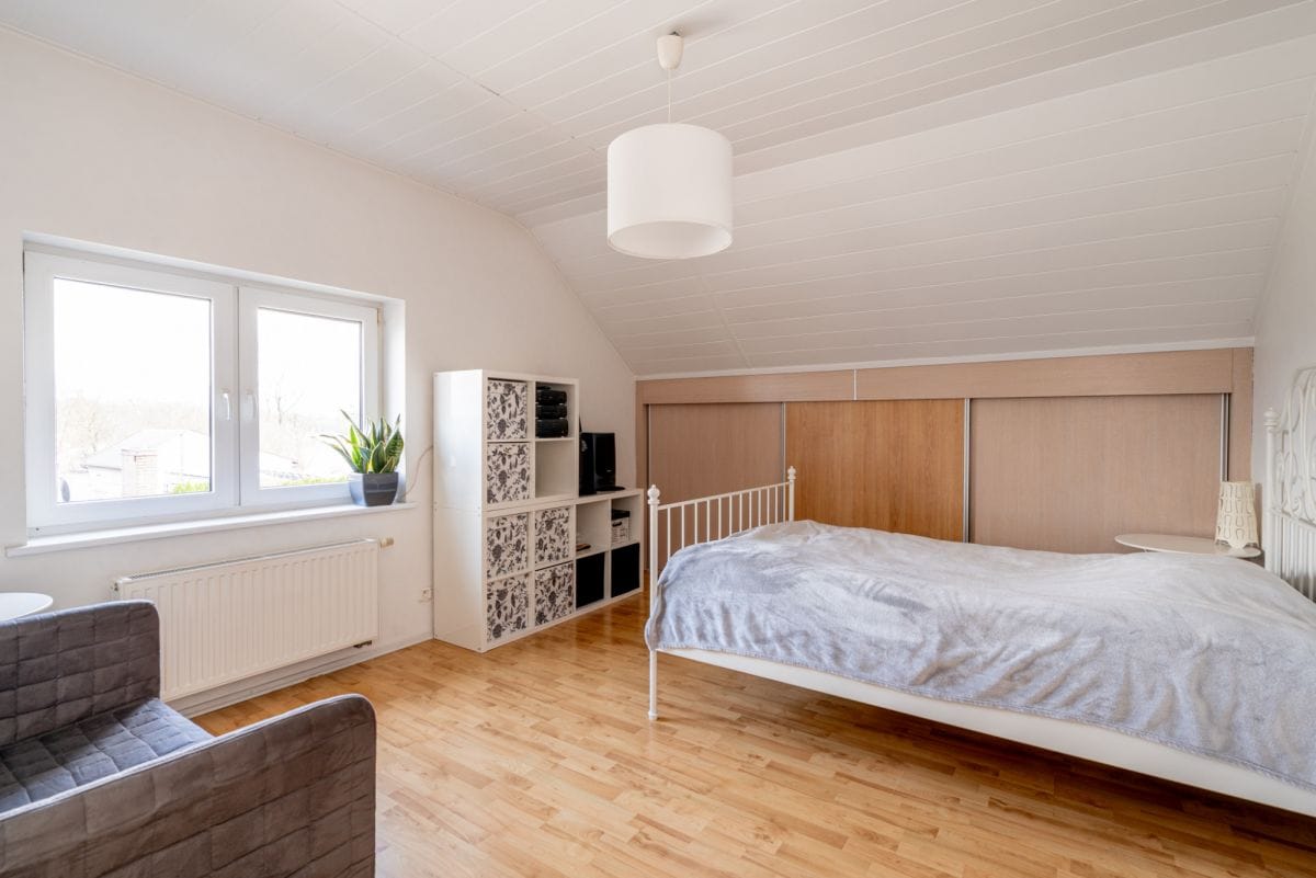 Dom 6 pokojowe na Sprzedaż