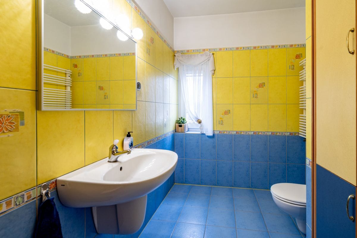 Dom 6 pokojowe na Sprzedaż