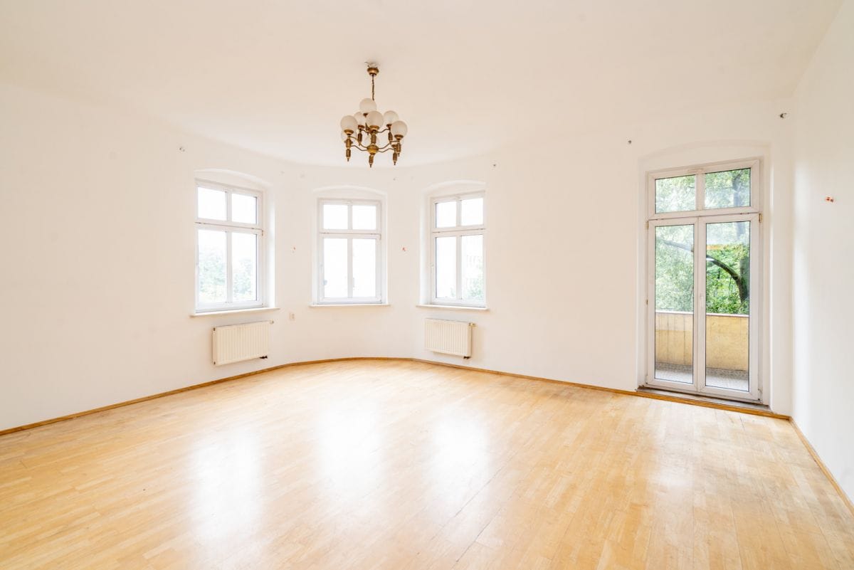 Mieszkanie 6 pokojowe na Sprzedaż