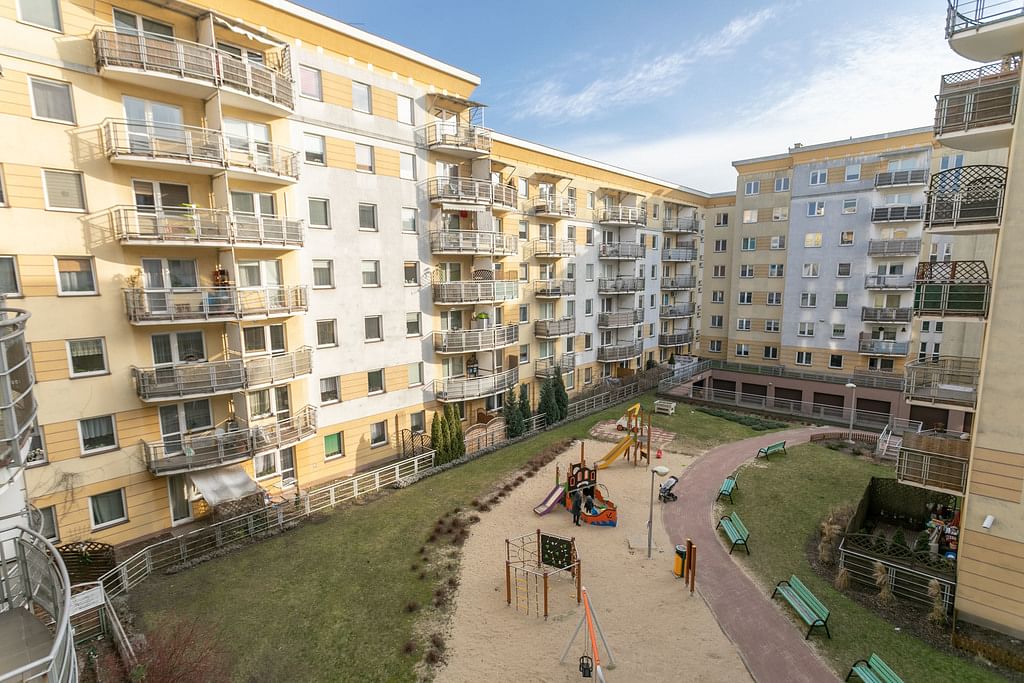 Mieszkanie 4 pokojowe na Sprzedaż