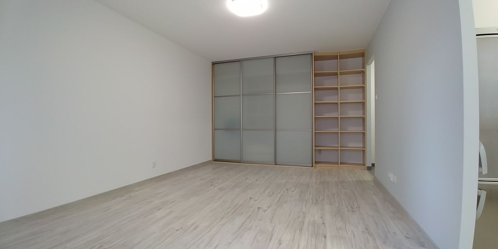 Mieszkanie 1 pokojowe na Sprzedaż