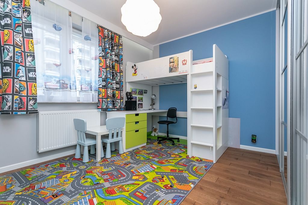 Mieszkanie 4 pokojowe na Sprzedaż