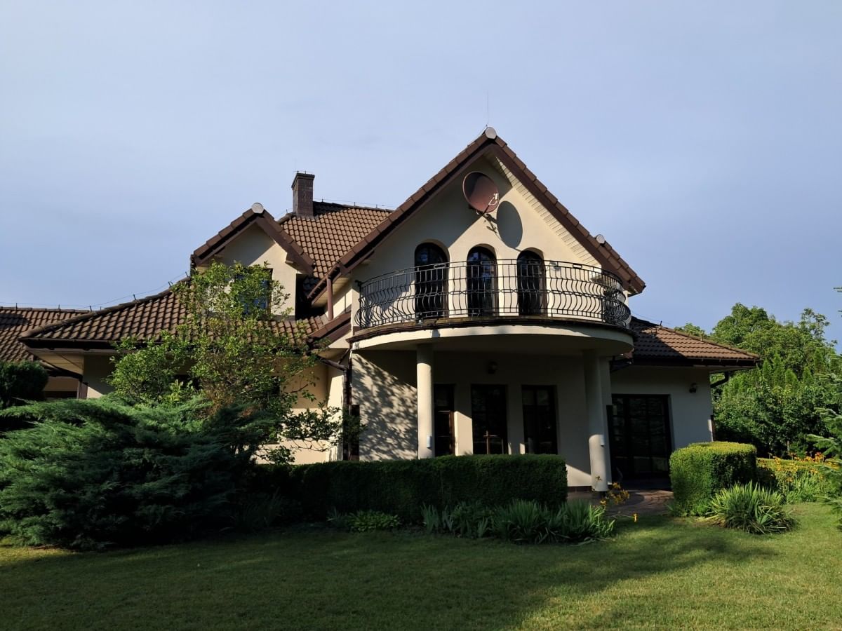 Dom 6 pokojowe na Sprzedaż