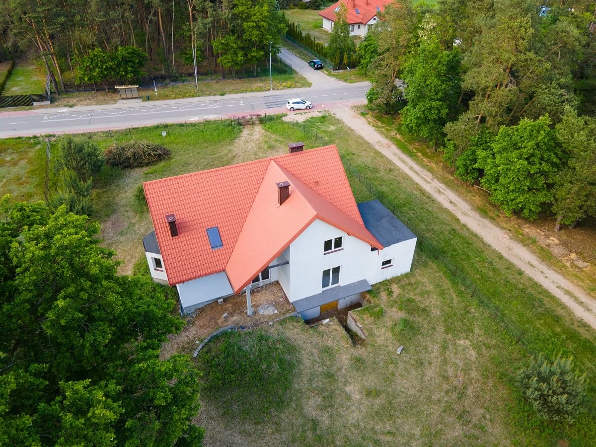Dom 6 pokojowe na Sprzedaż