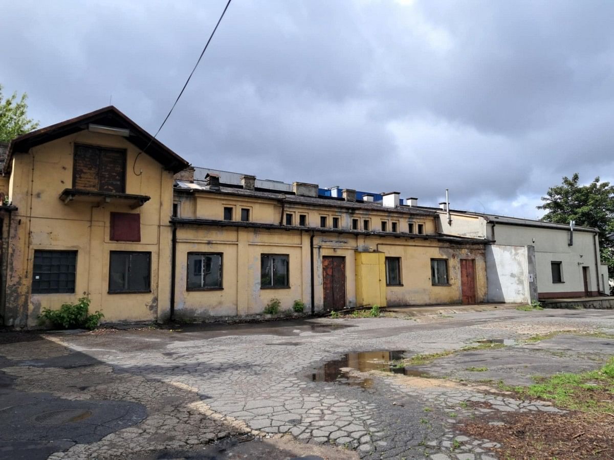 Lokal użytkowy  pokojowe na Sprzedaż