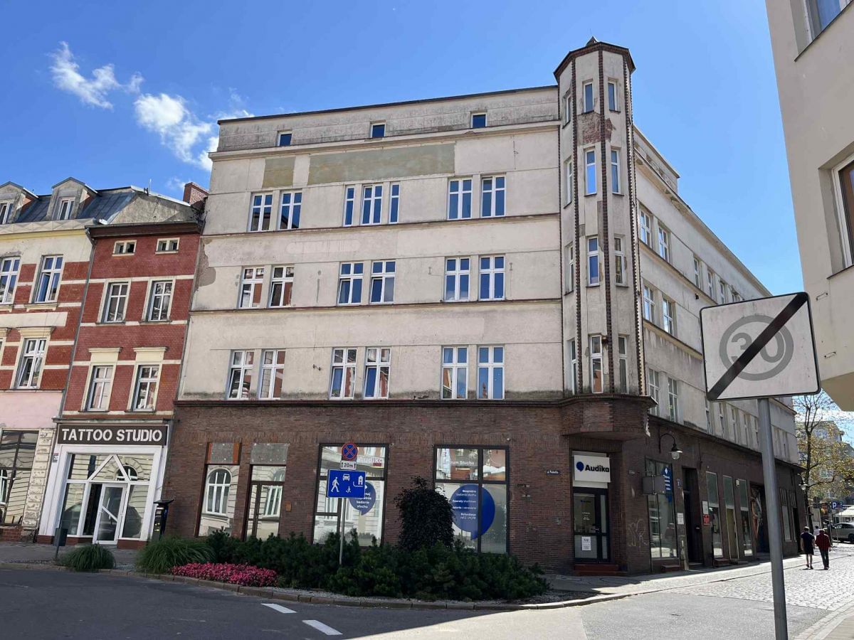 Lokal użytkowy  pokojowe na Sprzedaż