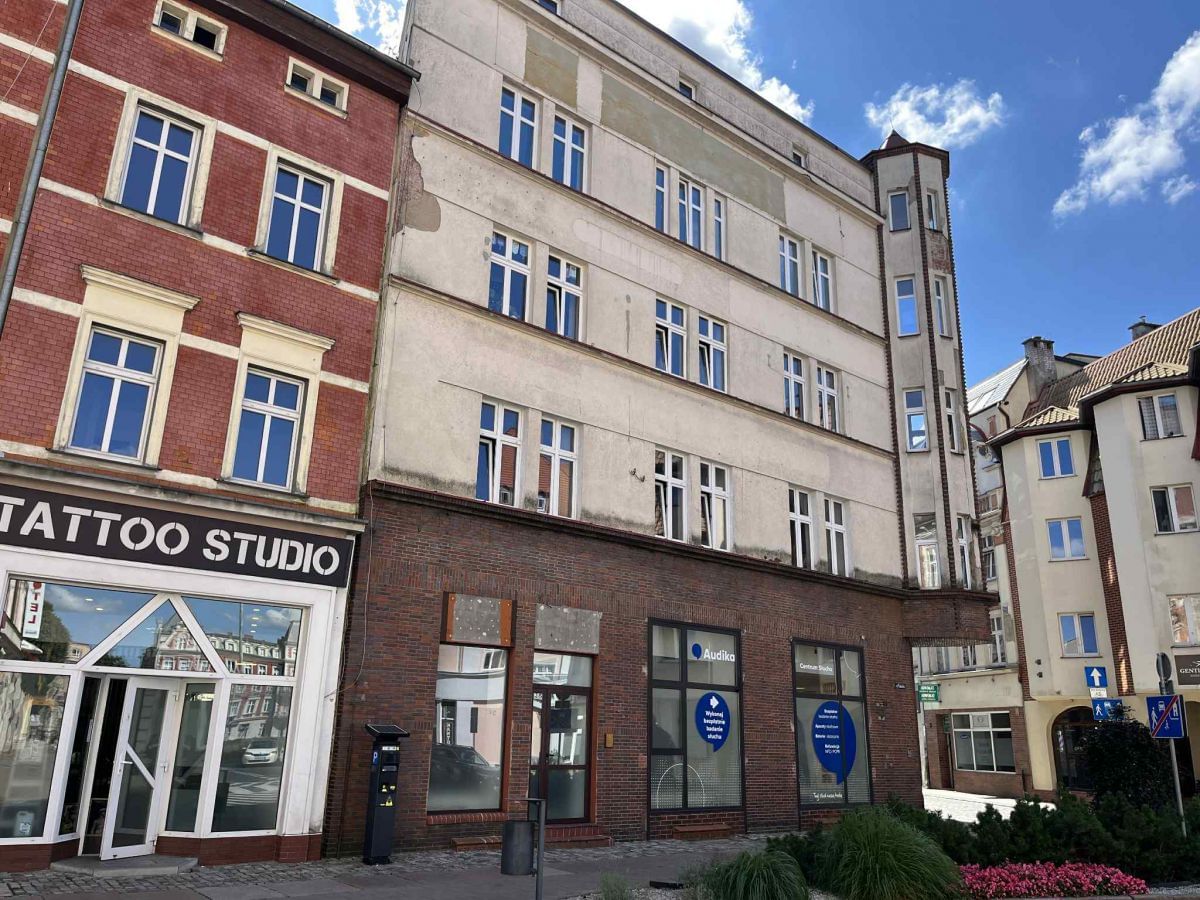 Lokal użytkowy  pokojowe na Sprzedaż