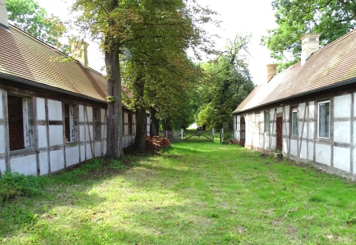 Lokal użytkowy  pokojowe na Sprzedaż