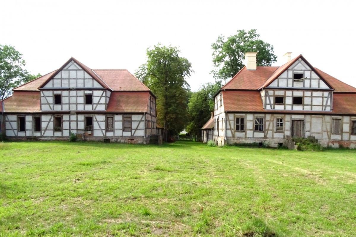 Lokal użytkowy  pokojowe na Sprzedaż