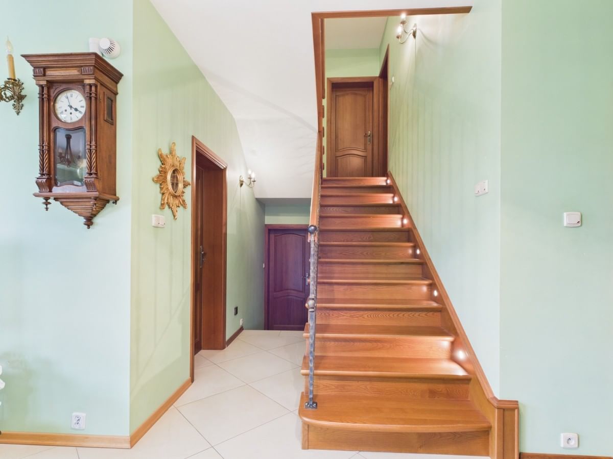 Dom 7 pokojowe na Sprzedaż