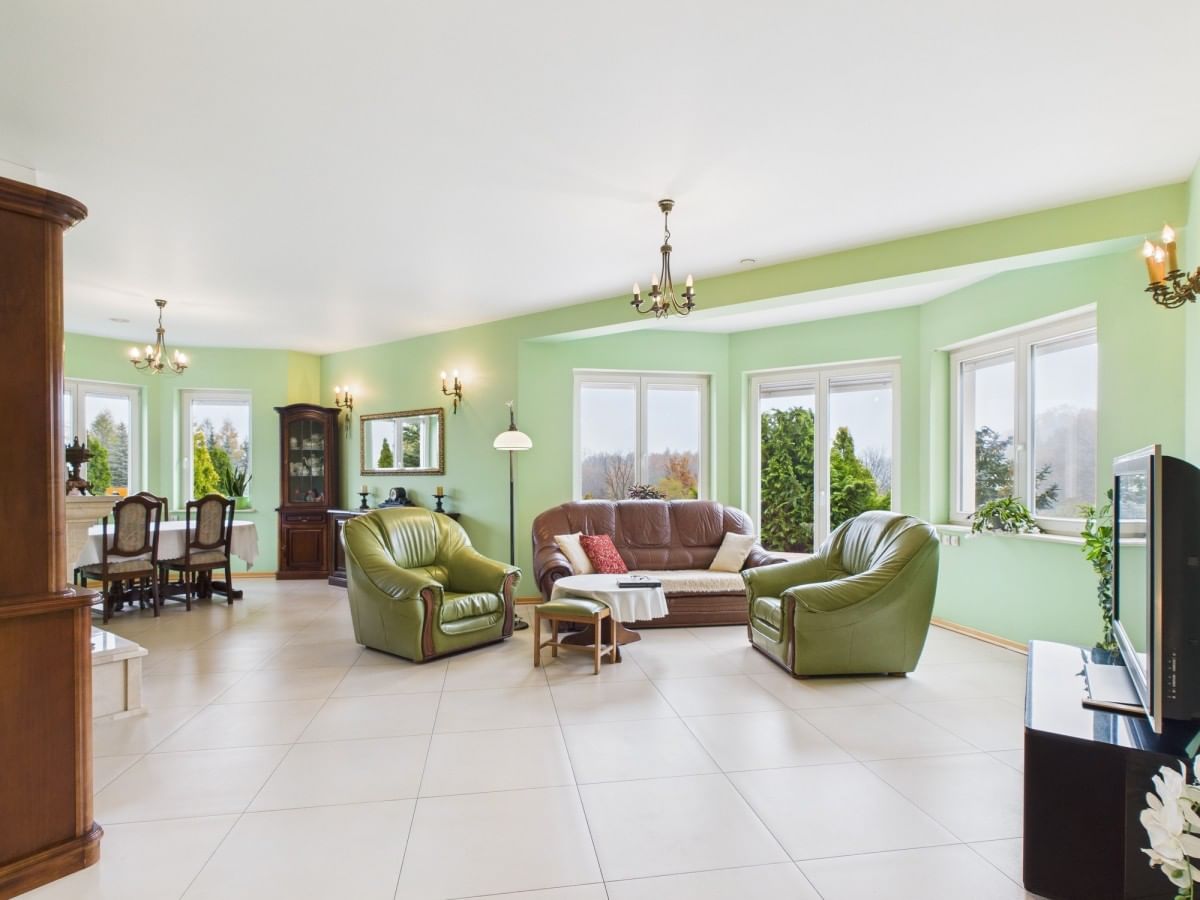 Dom 7 pokojowe na Sprzedaż