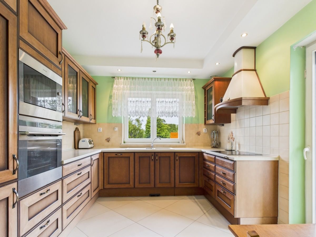 Dom 7 pokojowe na Sprzedaż