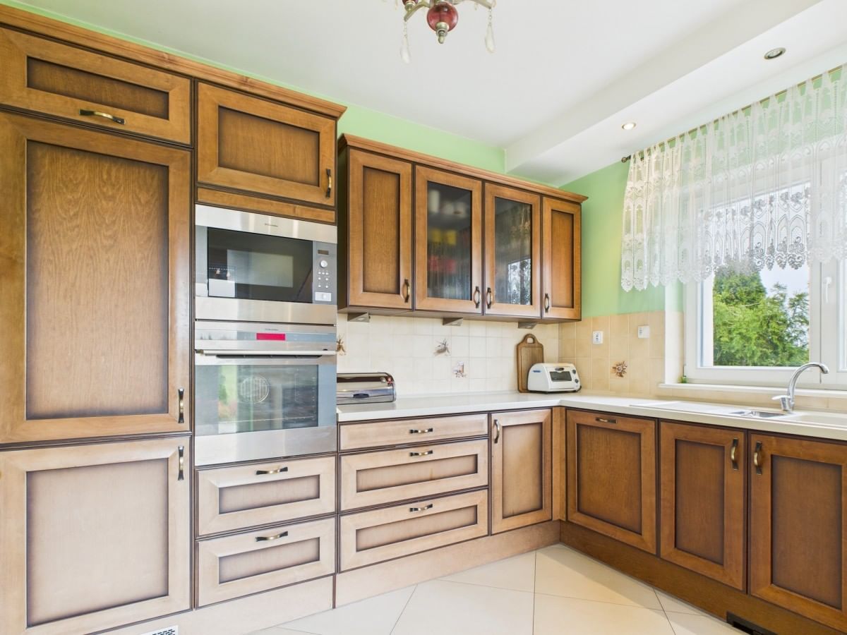 Dom 7 pokojowe na Sprzedaż