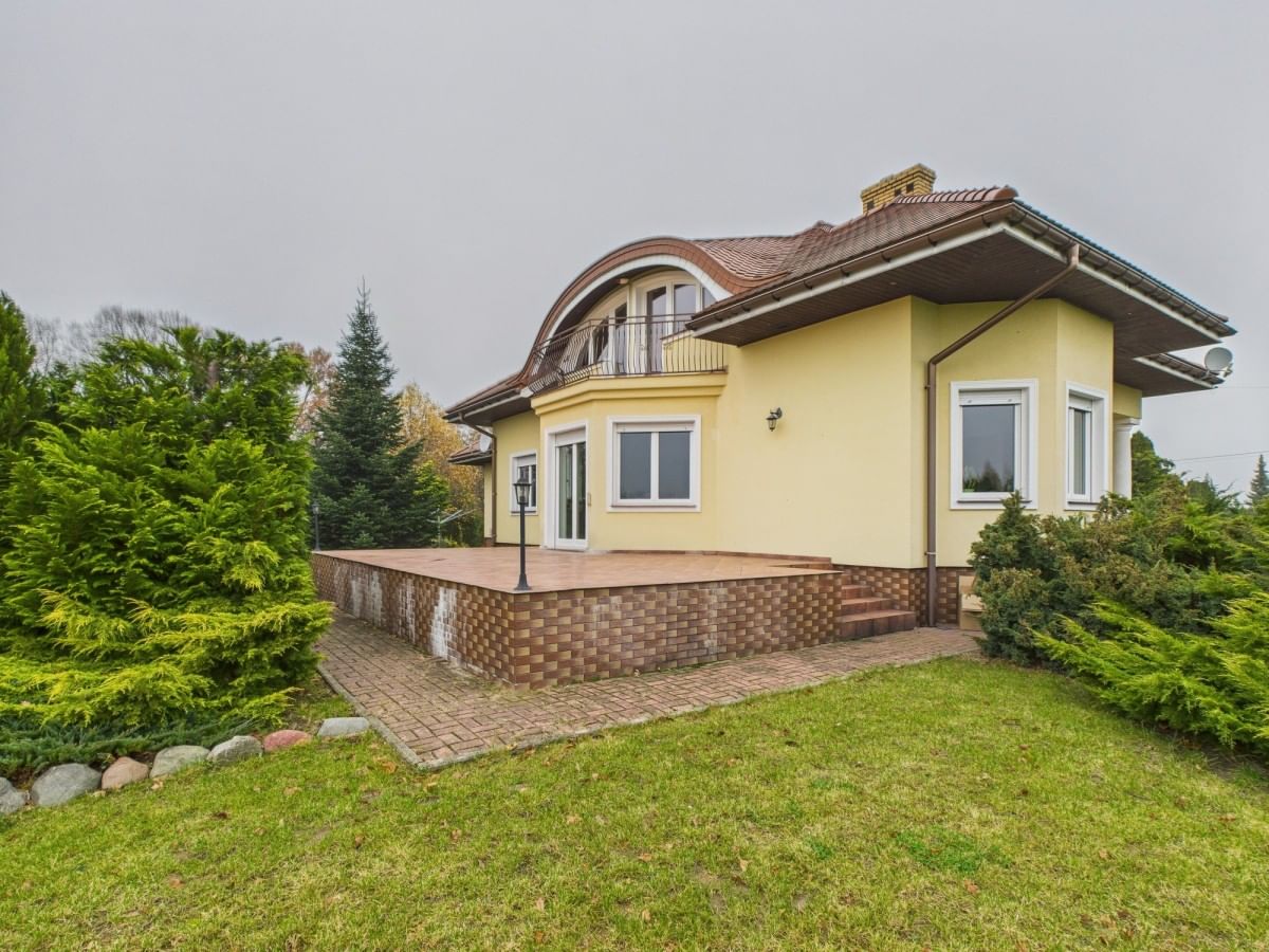 Dom 7 pokojowe na Sprzedaż