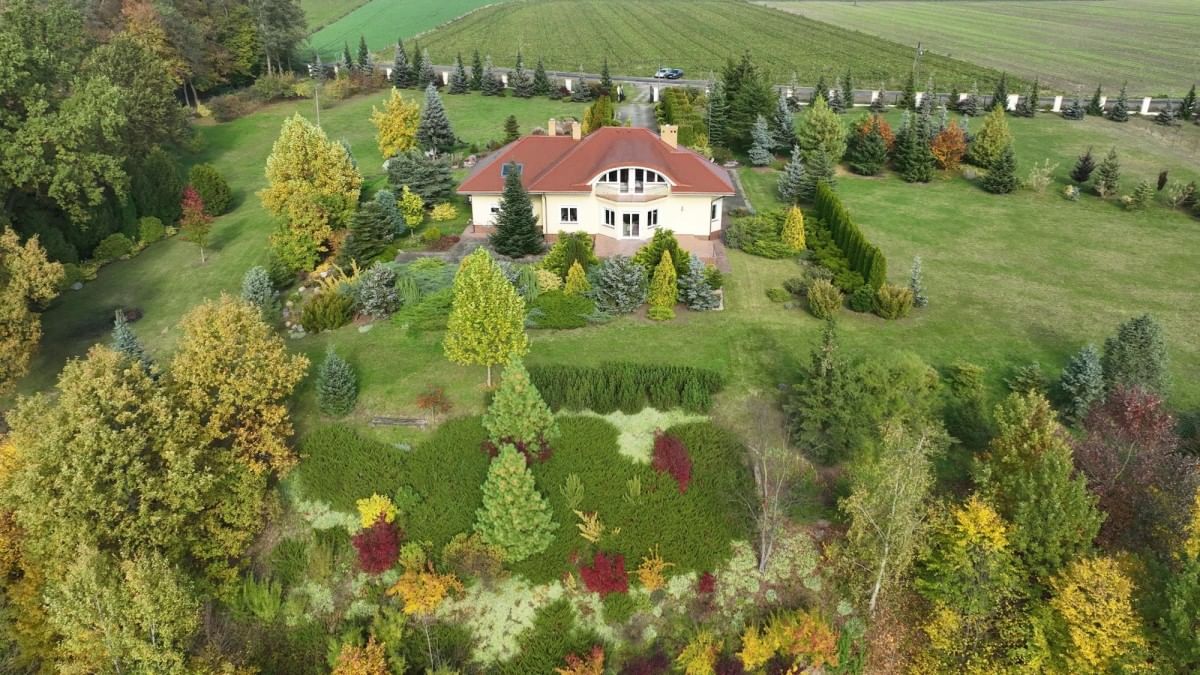 Dom 7 pokojowe na Sprzedaż