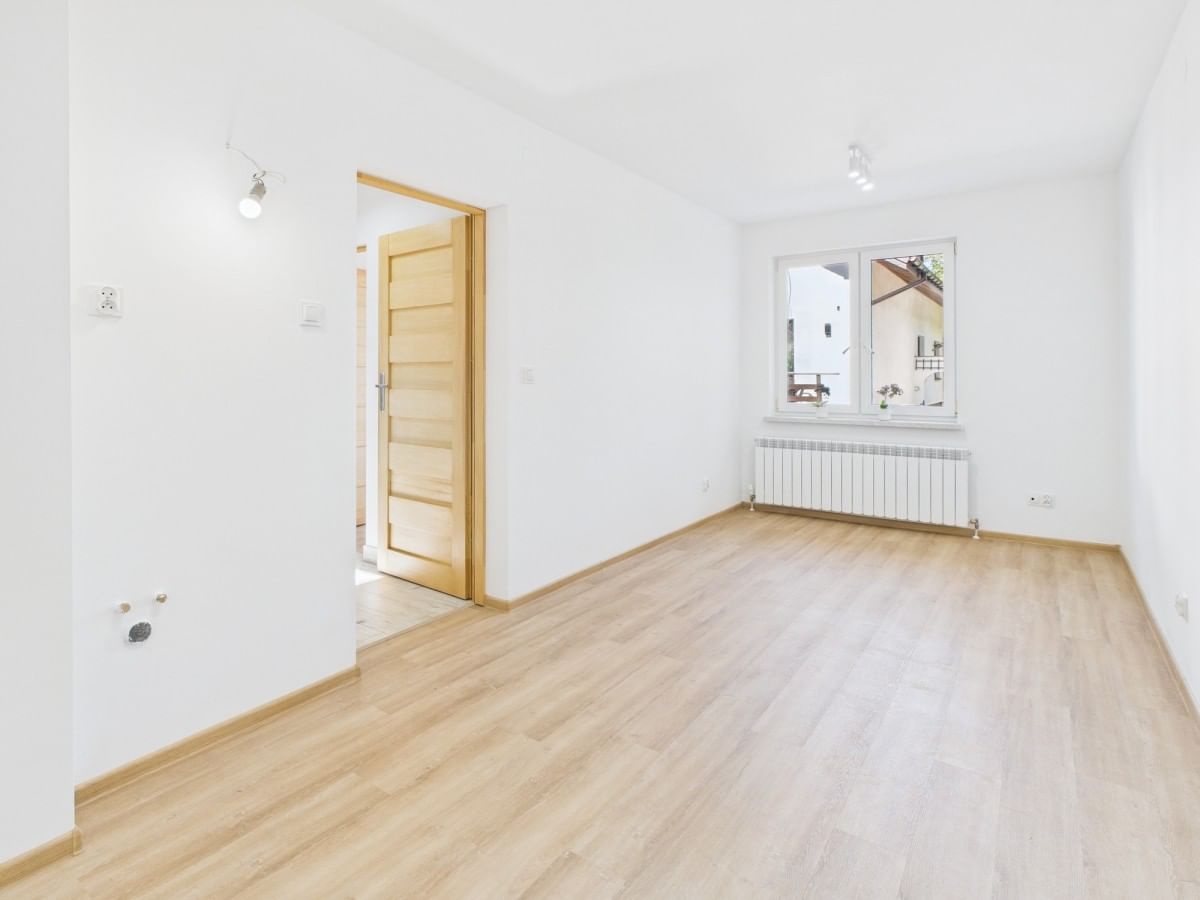 Lokal użytkowy  pokojowe na Wynajem