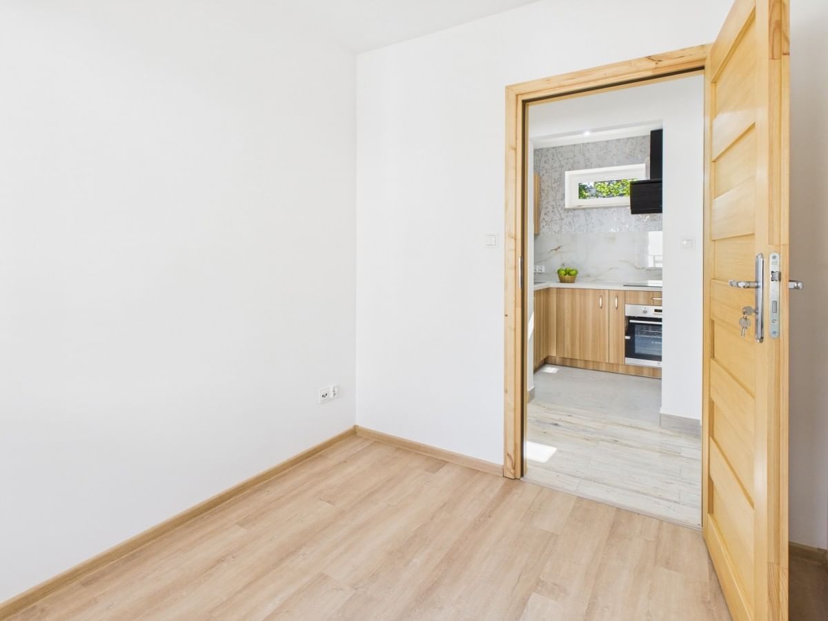 Lokal użytkowy  pokojowe na Wynajem