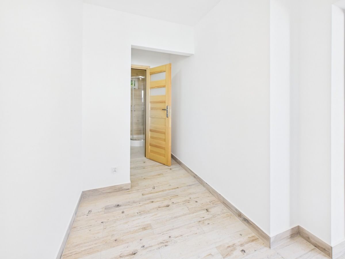 Lokal użytkowy  pokojowe na Wynajem