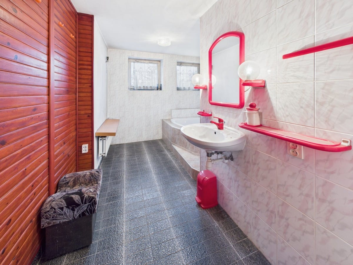 Dom 6 pokojowe na Sprzedaż