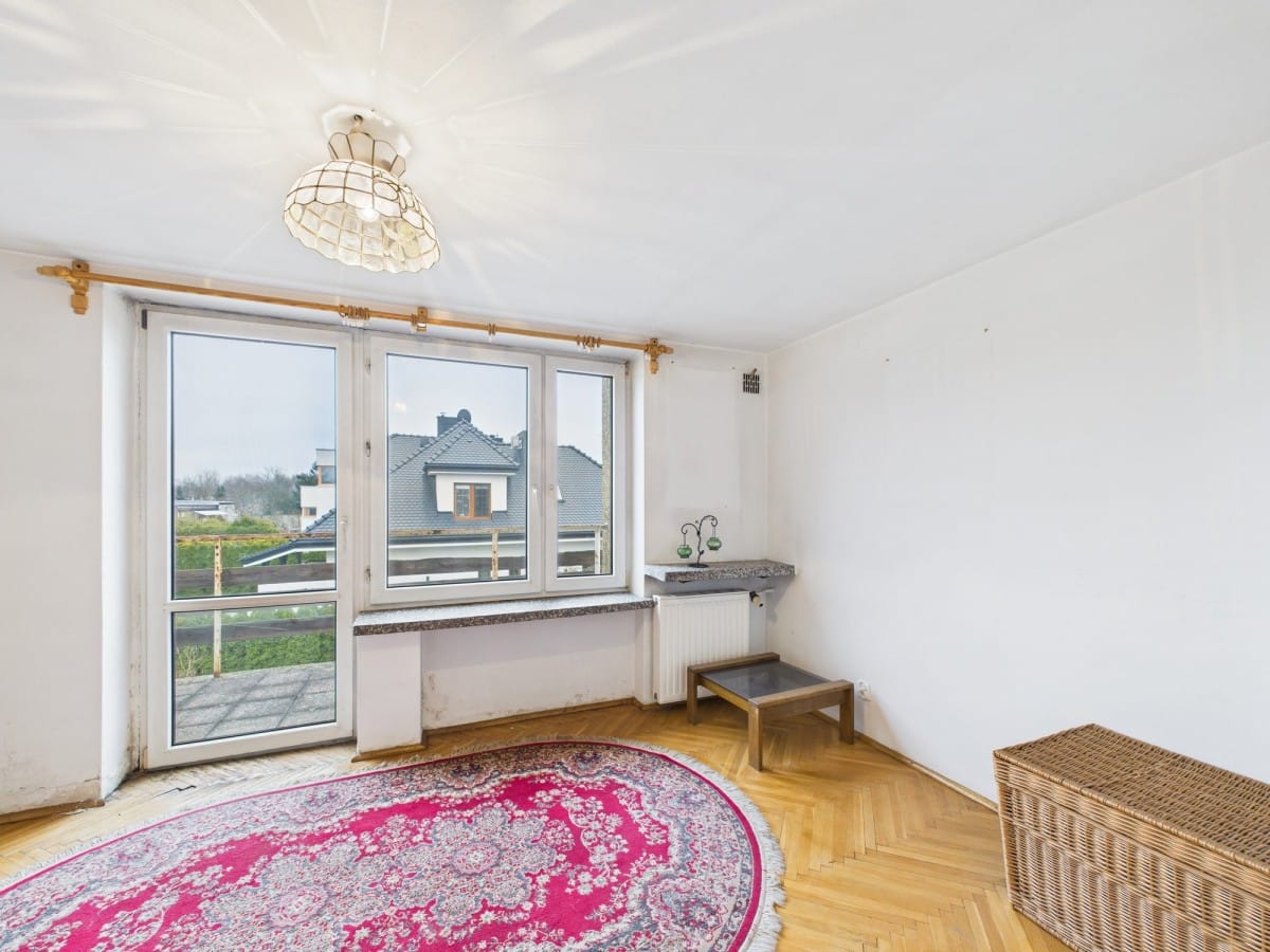 Dom 6 pokojowe na Sprzedaż