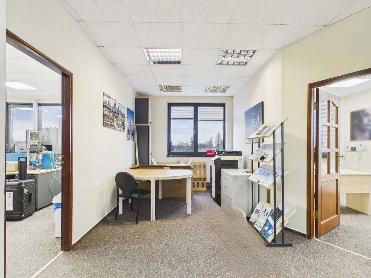 Lokal użytkowy  pokojowe na Wynajem