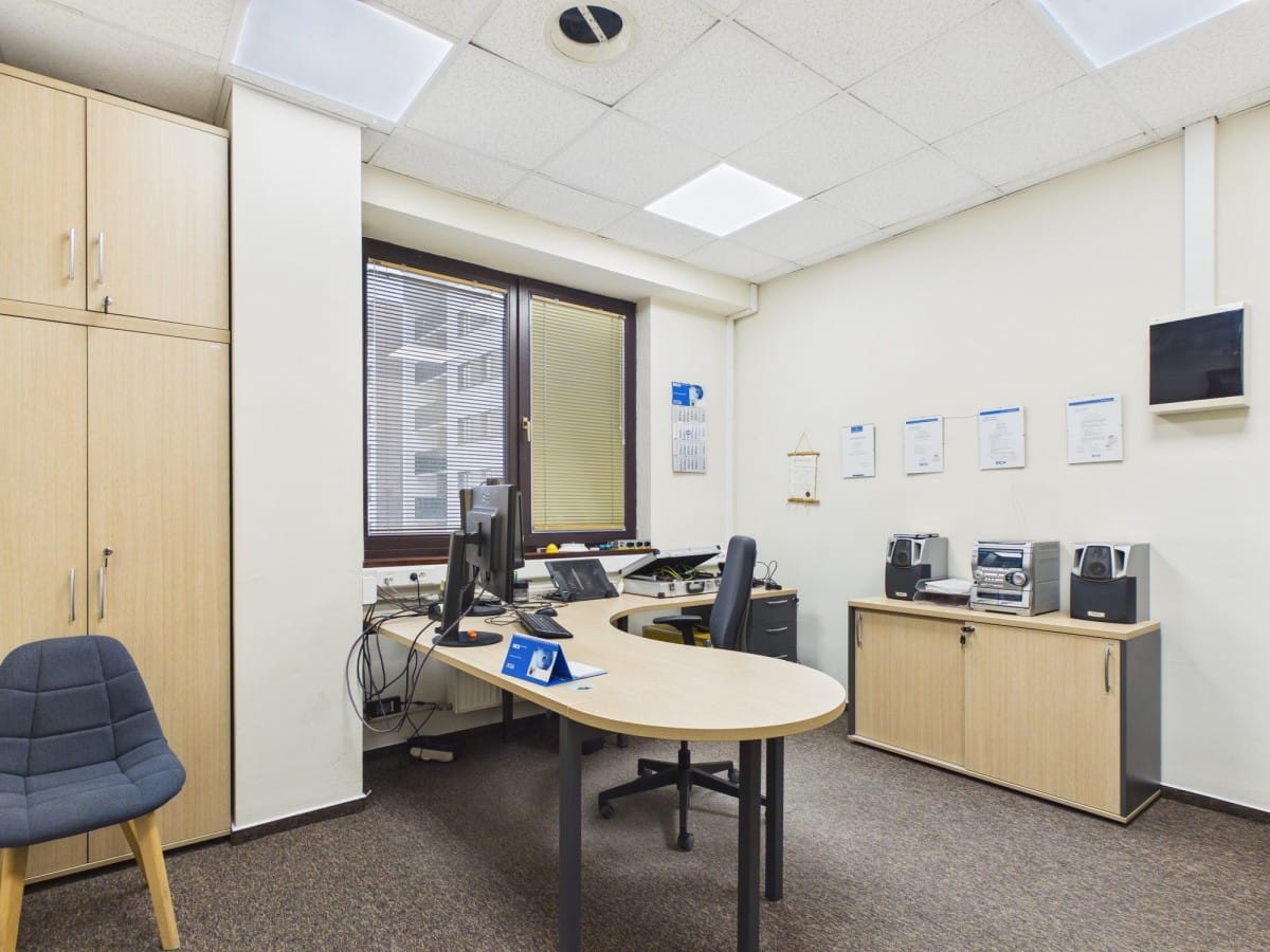 Lokal użytkowy  pokojowe na Wynajem