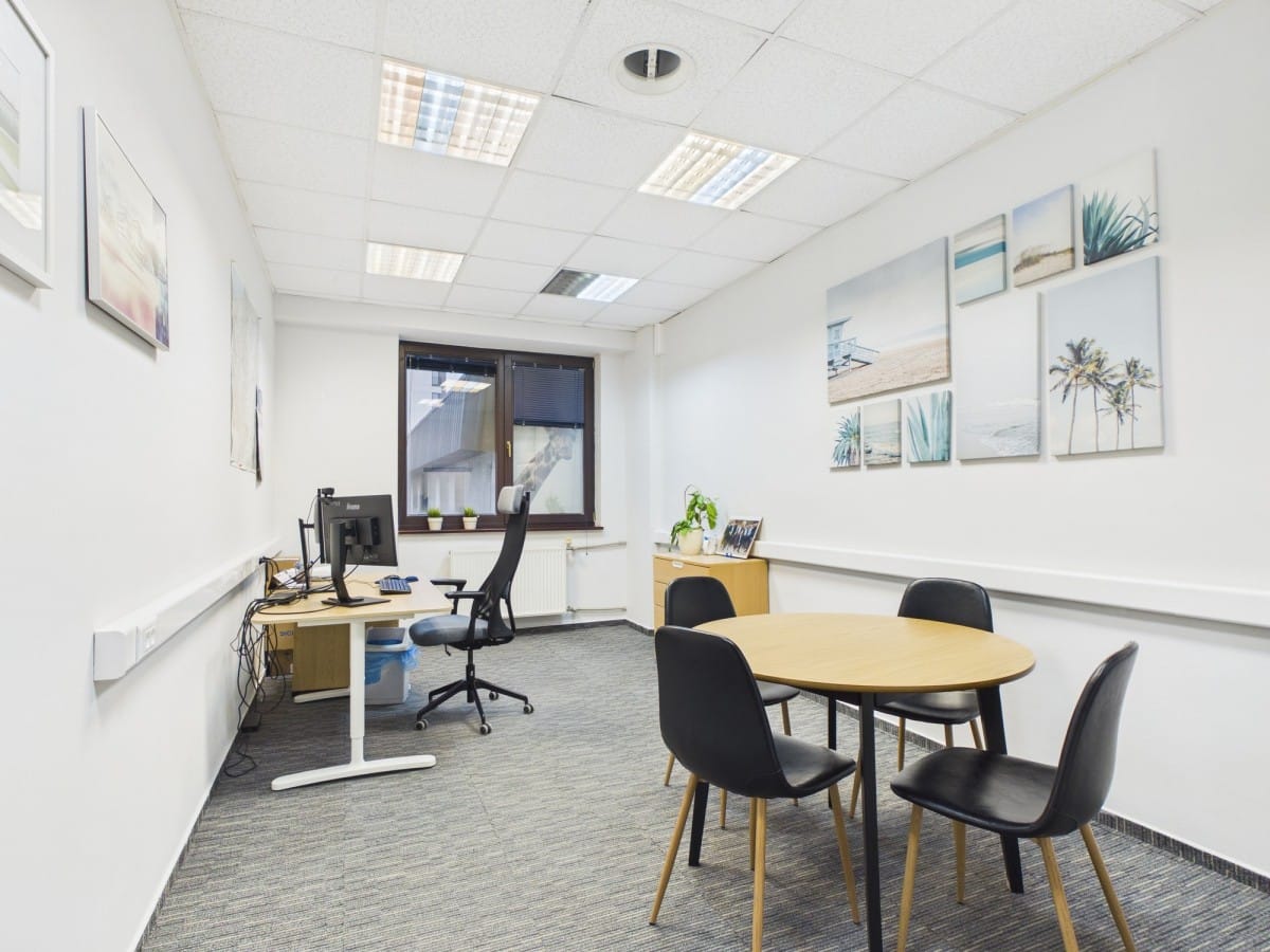 Lokal użytkowy  pokojowe na Wynajem