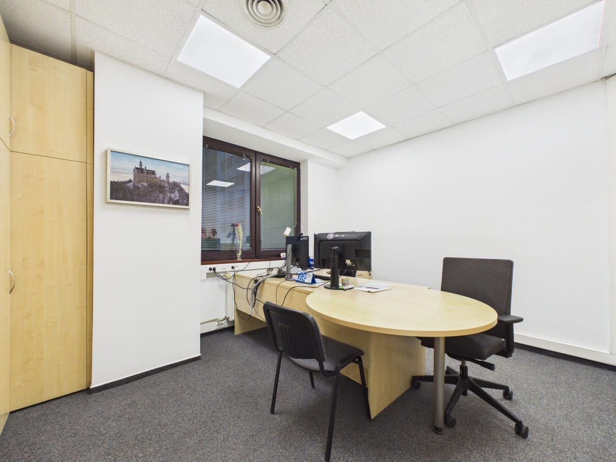 Lokal użytkowy  pokojowe na Wynajem