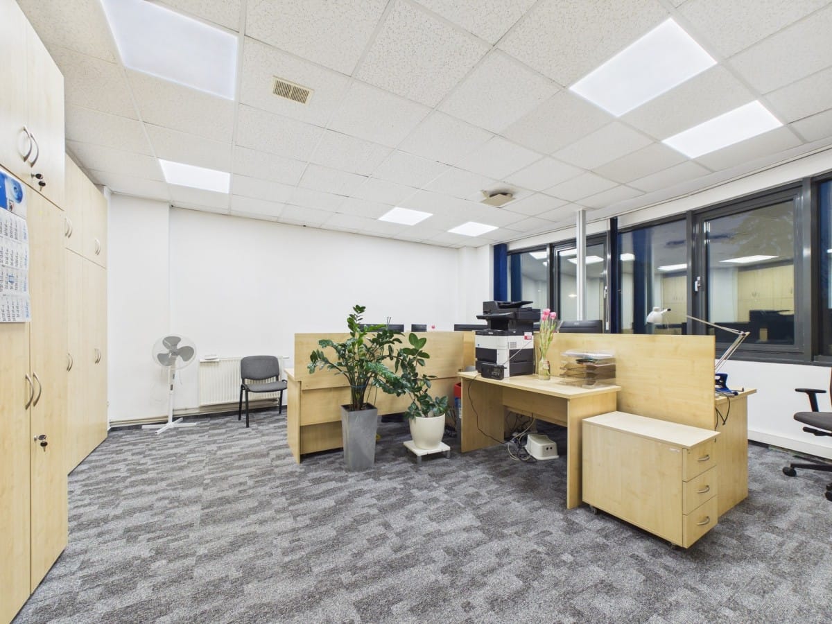 Lokal użytkowy  pokojowe na Wynajem