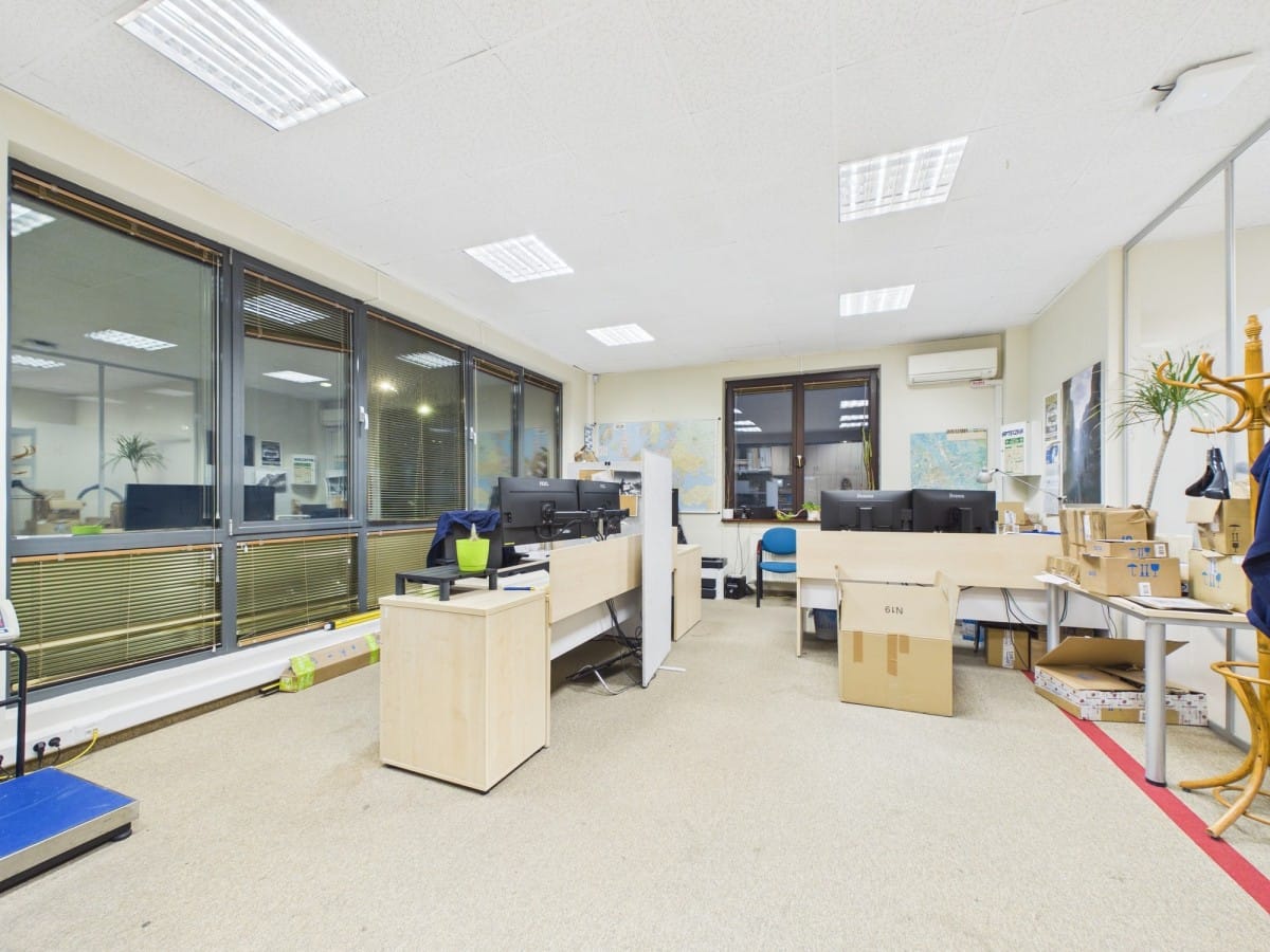 Lokal użytkowy  pokojowe na Wynajem