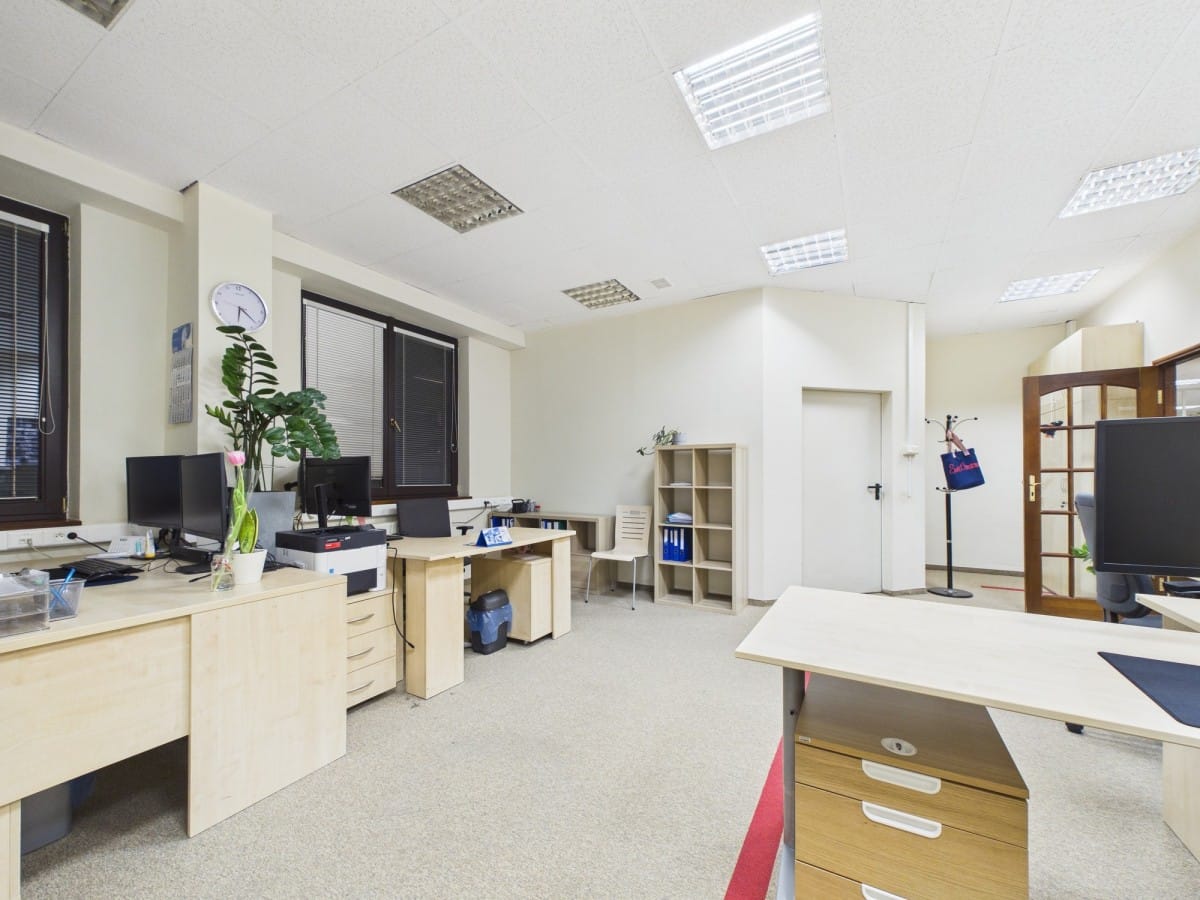 Lokal użytkowy  pokojowe na Wynajem