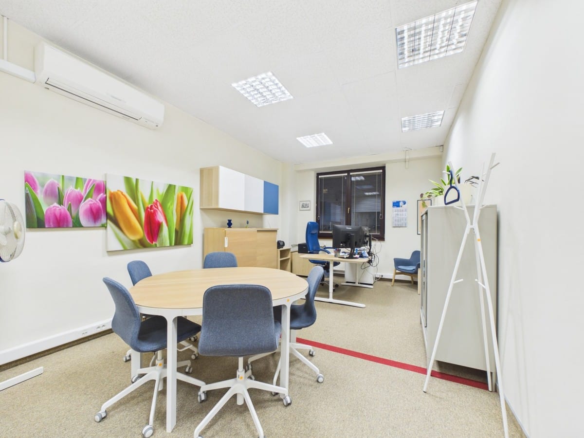 Lokal użytkowy  pokojowe na Wynajem