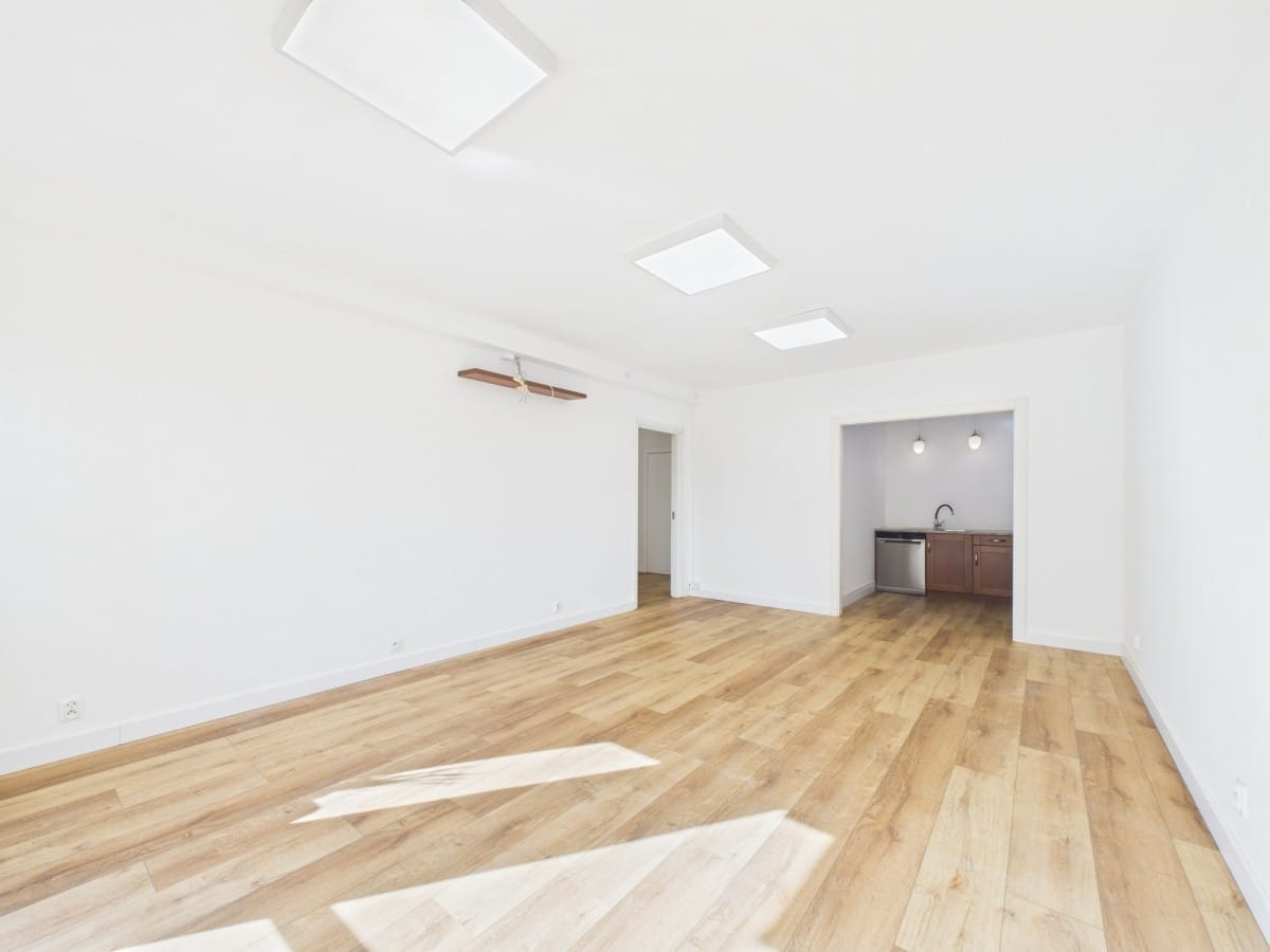 Mieszkanie 5 pokojowe na Sprzedaż