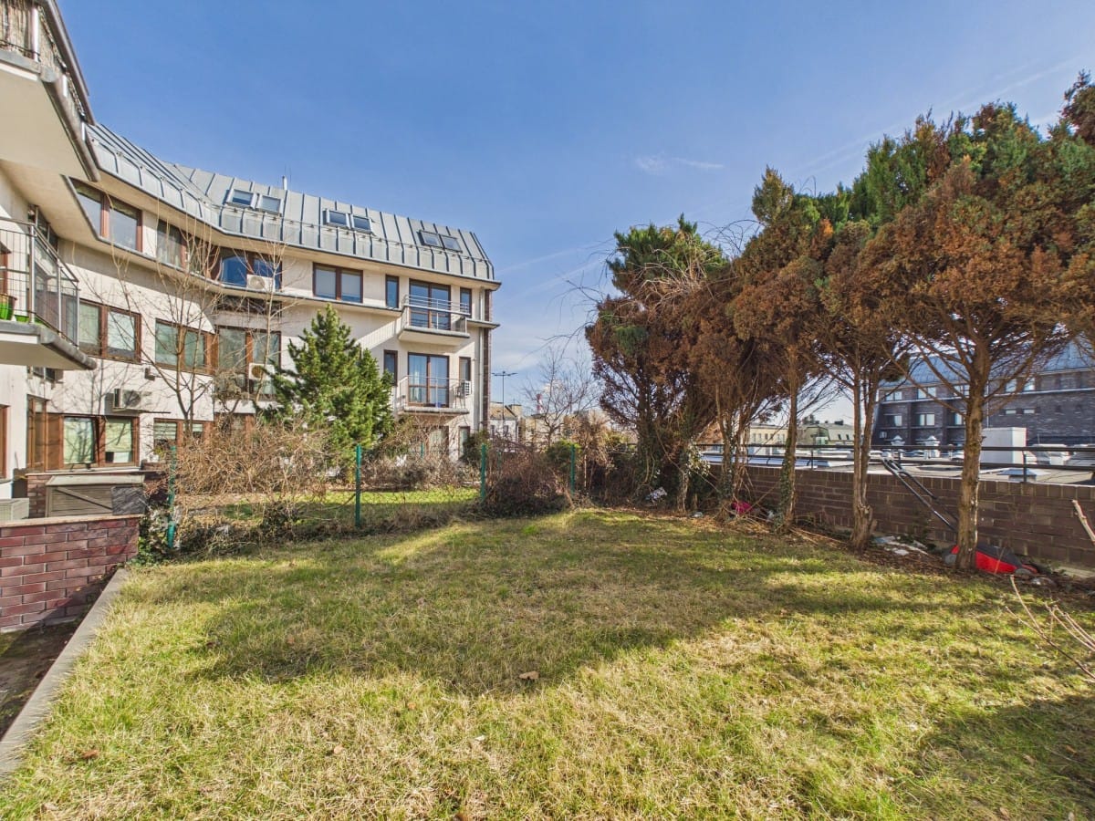 Mieszkanie 5 pokojowe na Sprzedaż