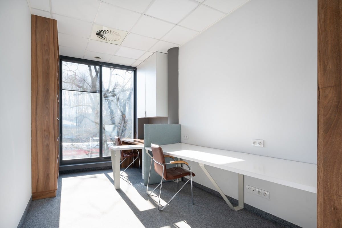 Lokal użytkowy  pokojowe na Sprzedaż